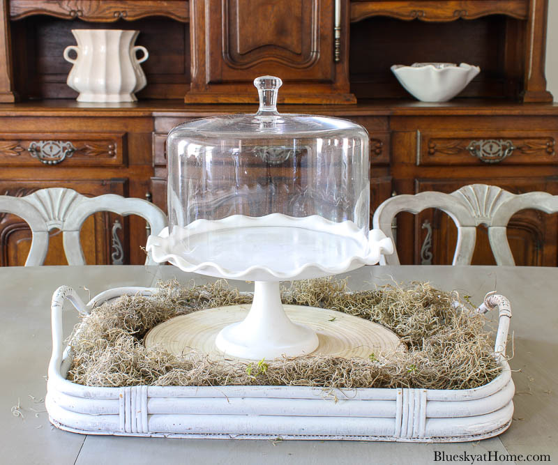 white cake stand with glass