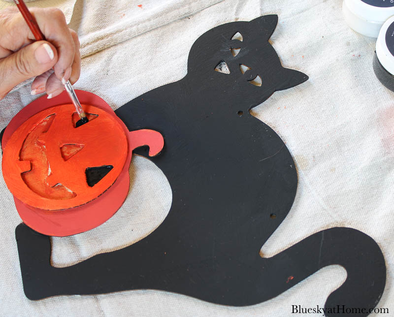 paint and stencil Halloween cat