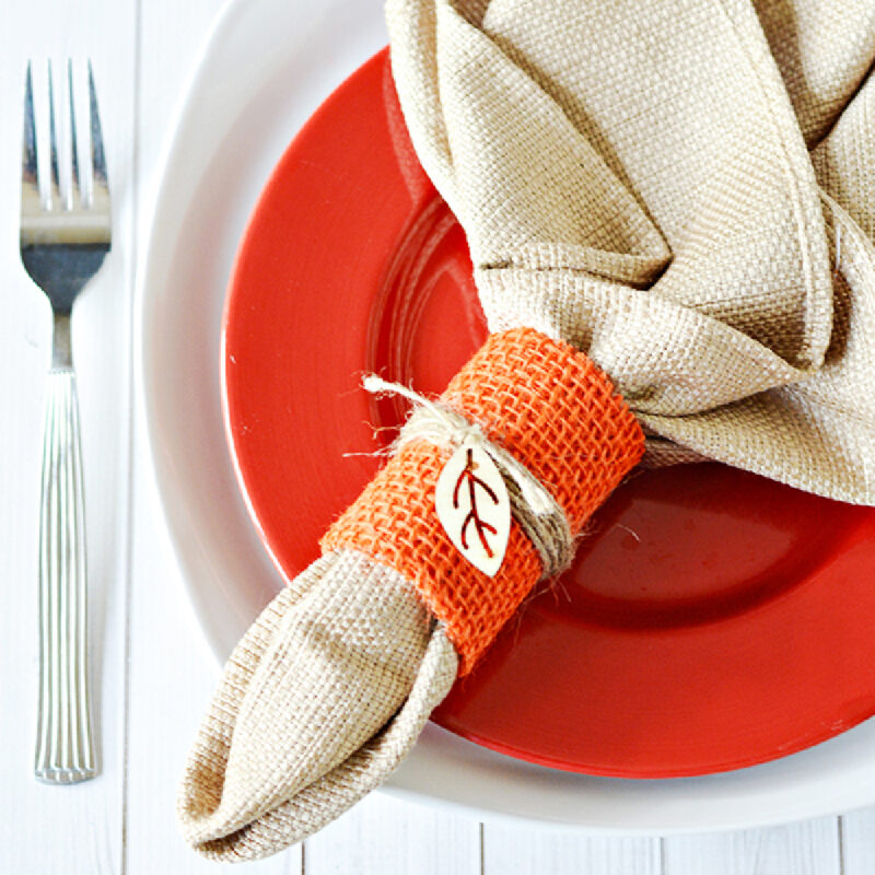 Thanksgiving napkin ring with leaf