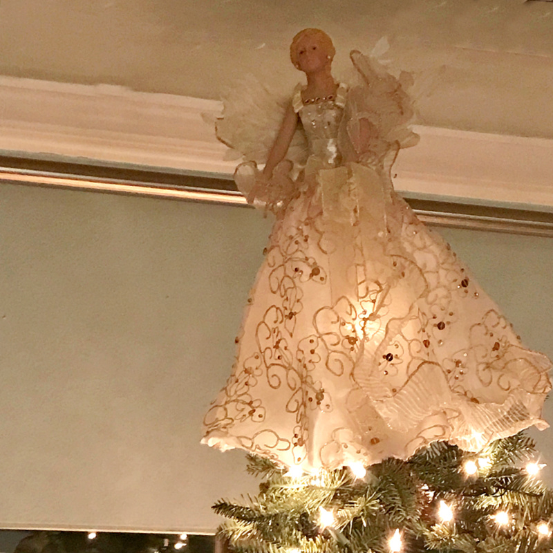 angel on tree