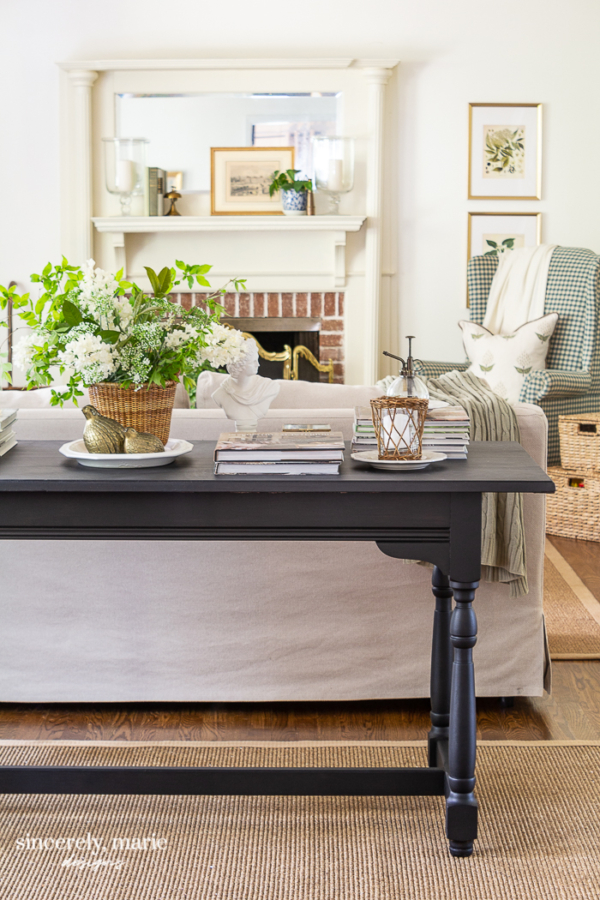 black early spring sofa table