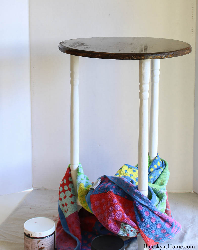 How to Repurpose an Old Table as a Plant Stand