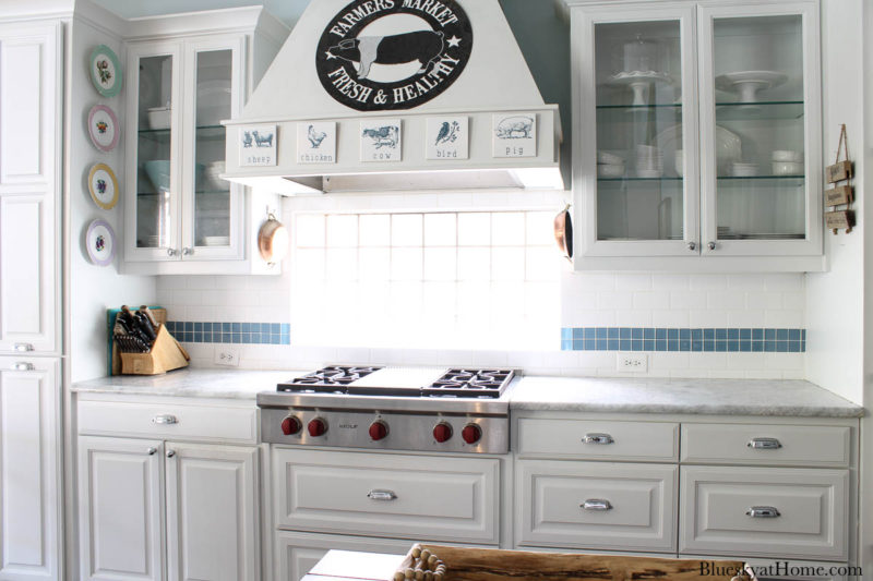 9 Excellent Kitchen Decor Ideas To Freshen Up Your Home