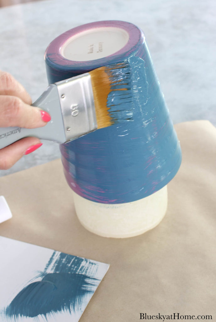 painting ceramic flower pot