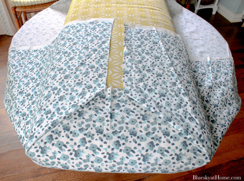 How to Make A No-Sew Bench Cushion
