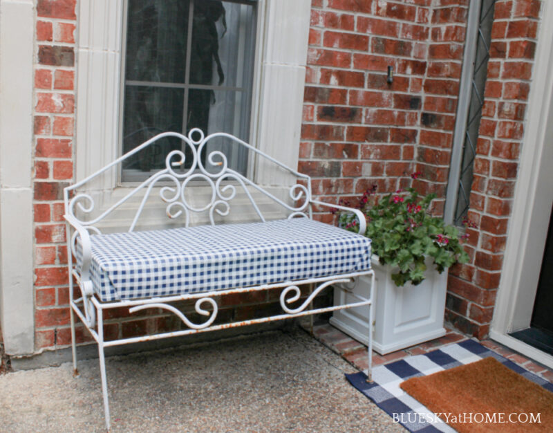 no-sew bench cushion by front door