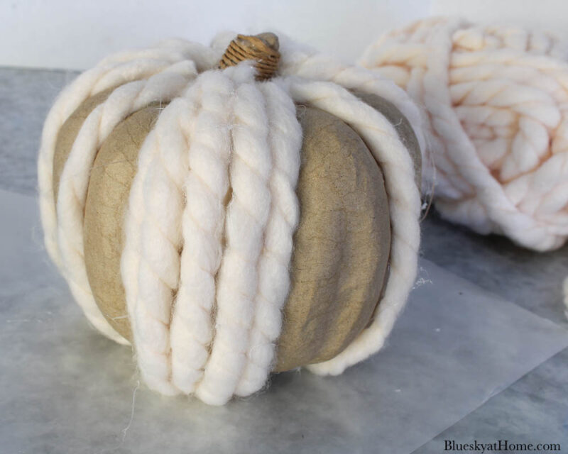 adding yarn to pumpkin