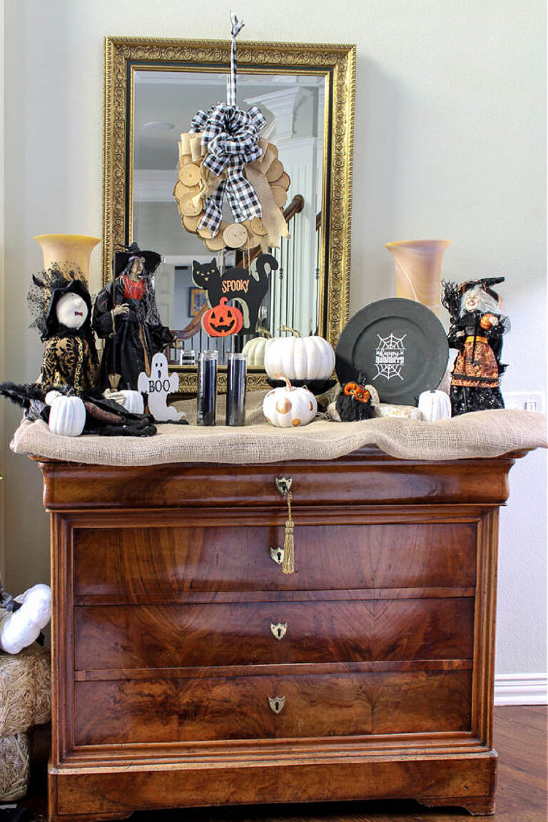 Festive Halloween Decorations for Your Entry
