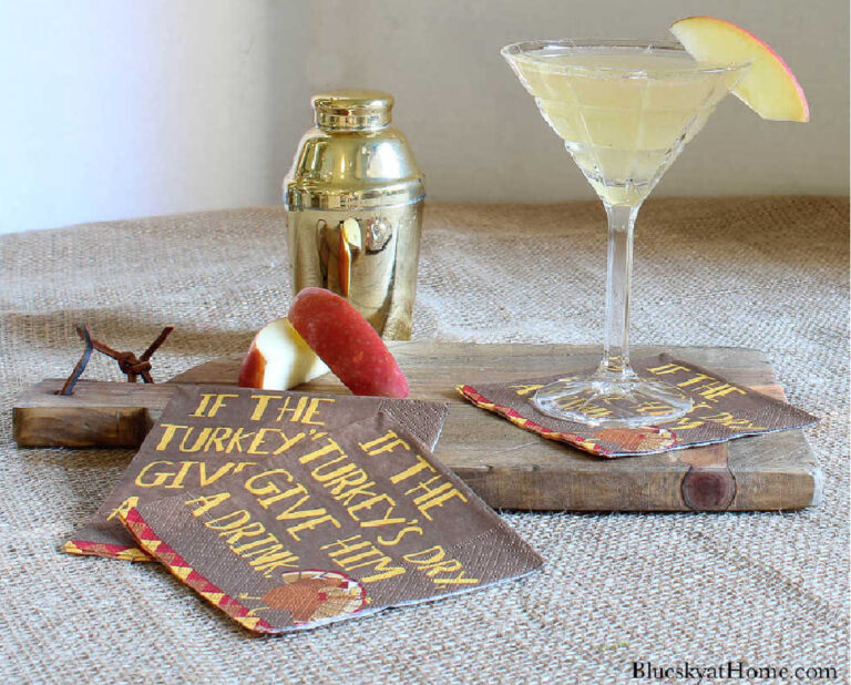Celebrate Fall with an Apple Cider Martini