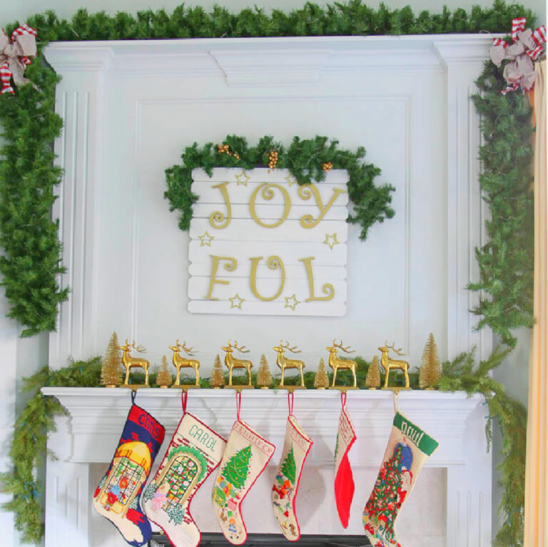 9 Pretty Ways to Use Christmas Garland in Your Home