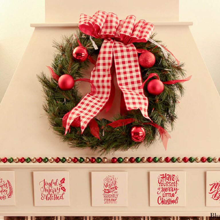 How to Make Easy Christmas  Tiles with Stencils