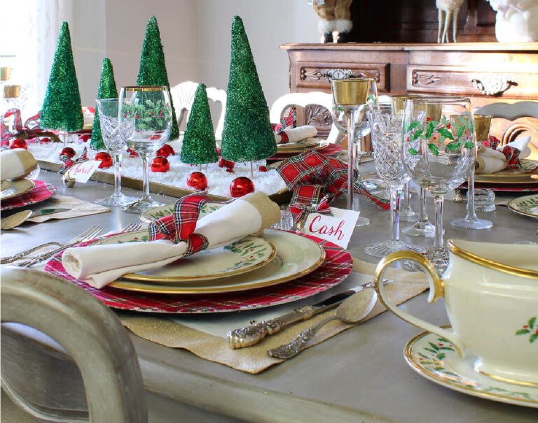 Ideas for a Red Plaid Christmas Table