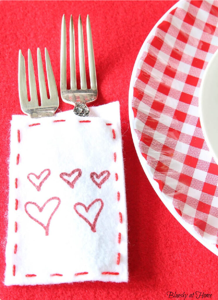 Valentine heart silverware caddy