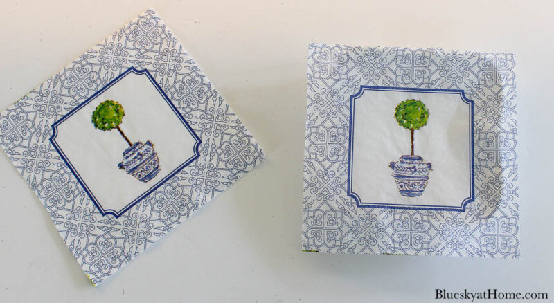 napkins with topiary design