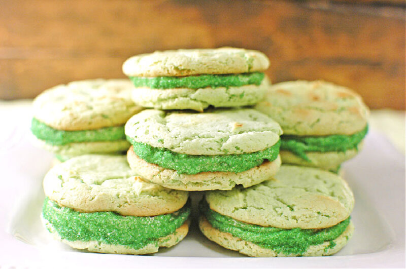 green cookie dessert