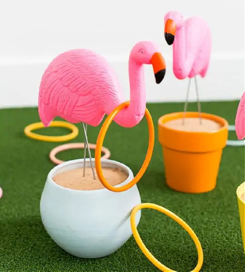 DIY flamingo ring toss game