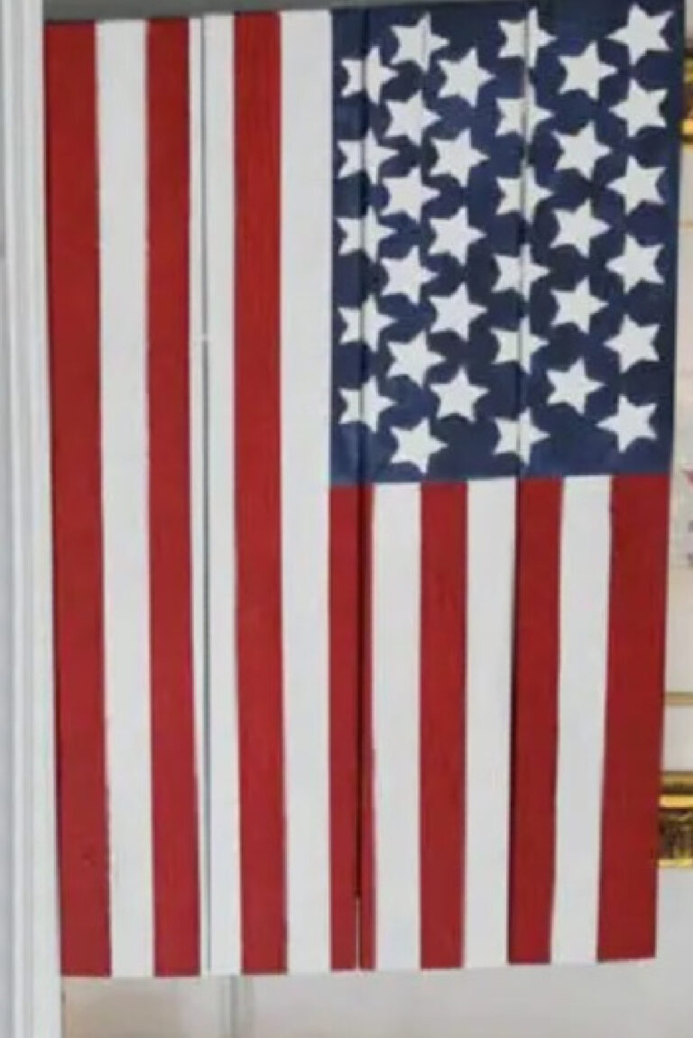 How to Paint a DIY American Flag for the 4th of July