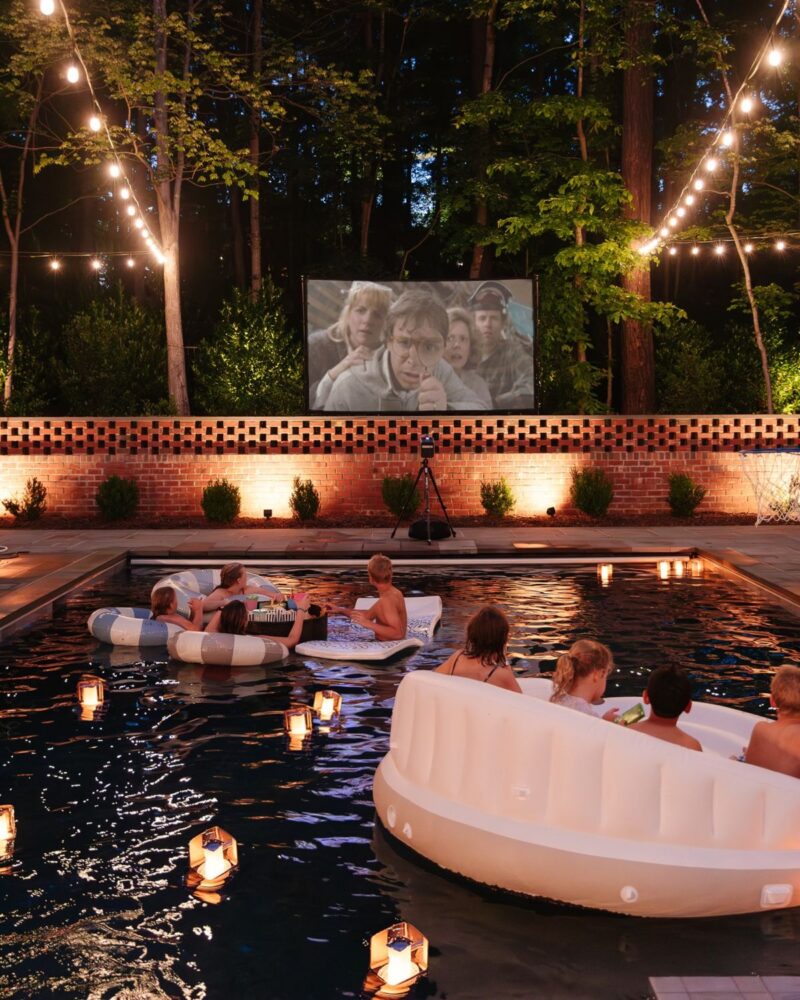 blow up movie screen
