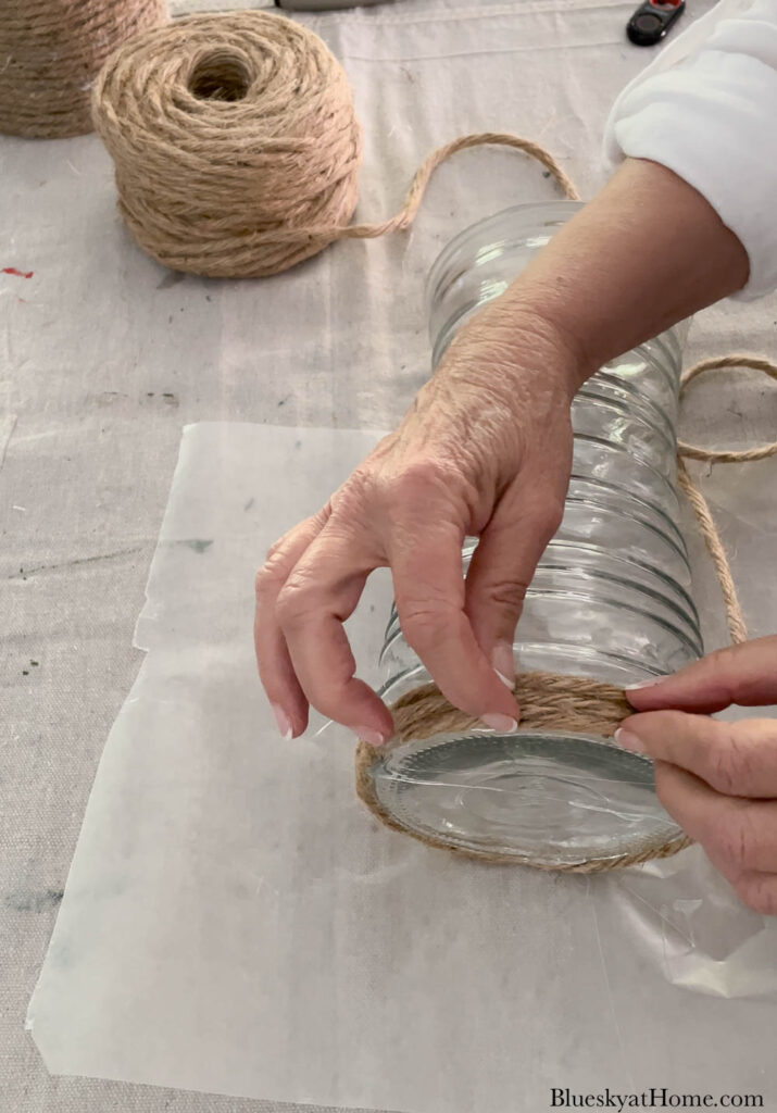 decorating glass vase with twine