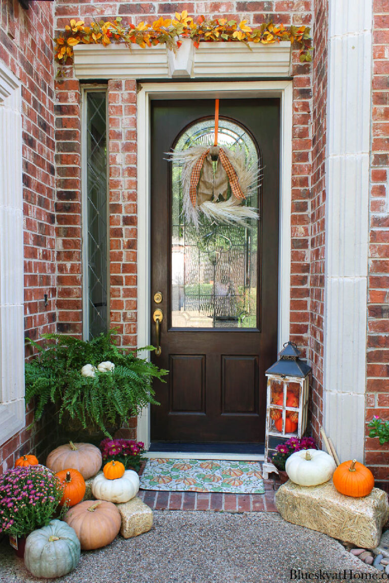 Simple Ideas for a Small Fall Front Porch