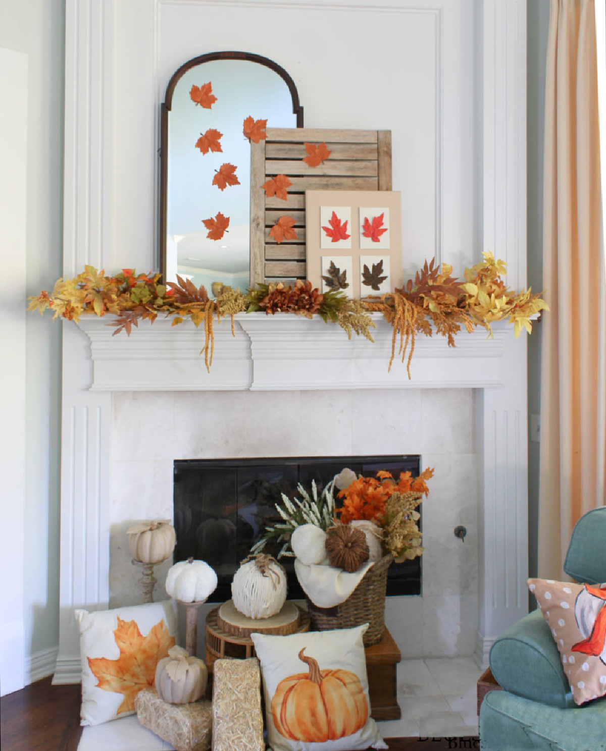 Patriotic Coffee Table Decor - 2 Bees in a Pod