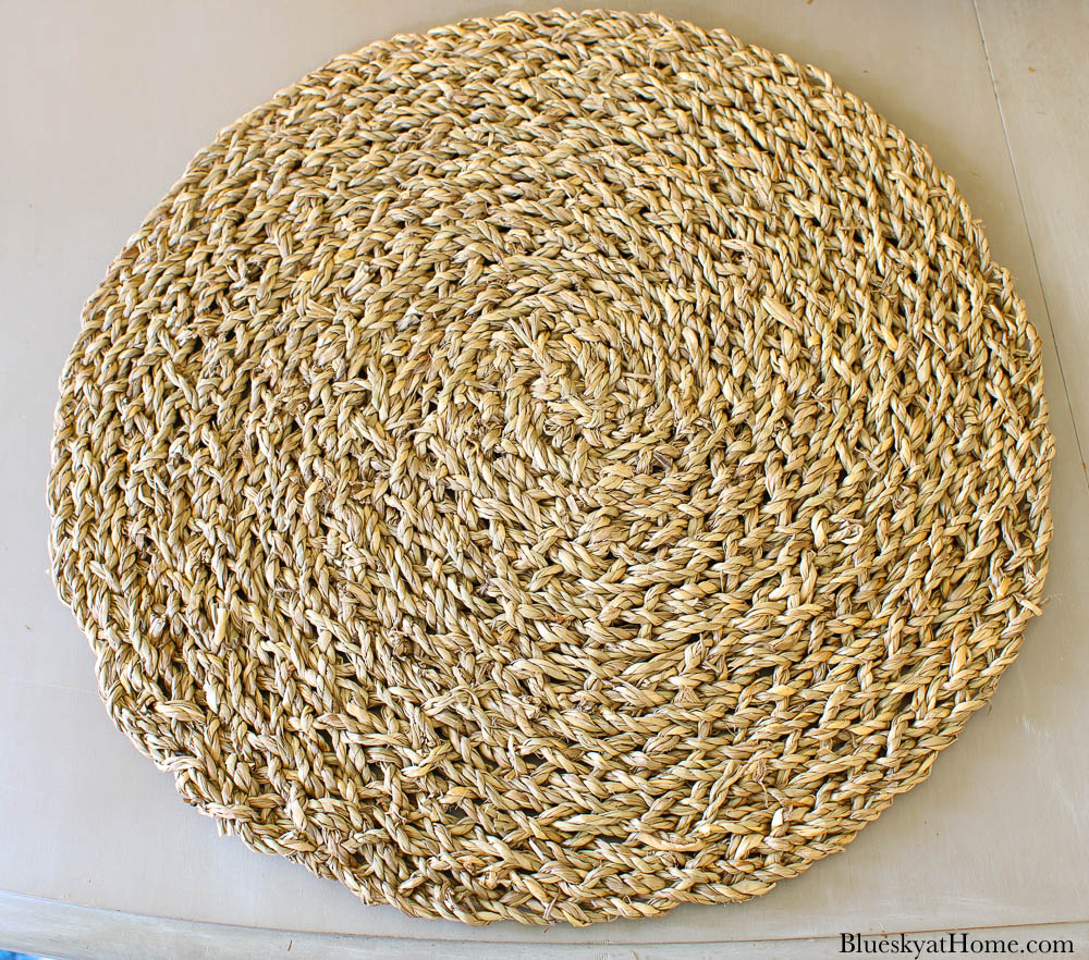 round woven charger