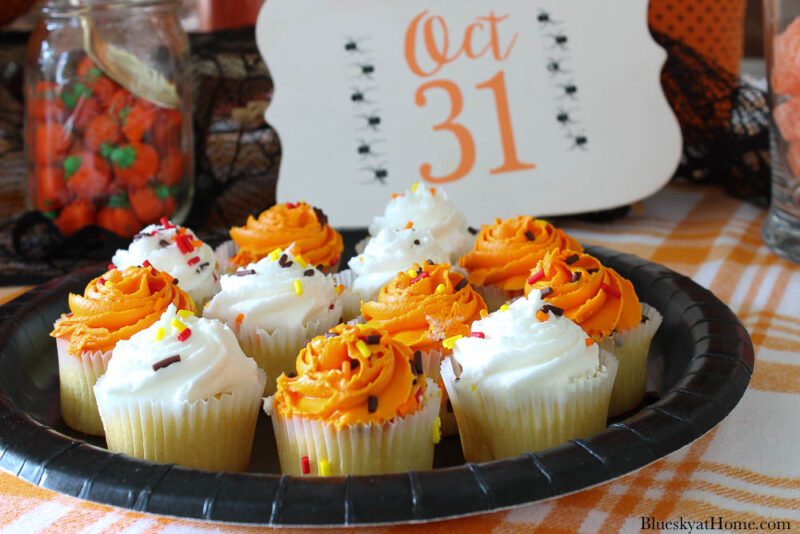 sweet Halloween cupcakes