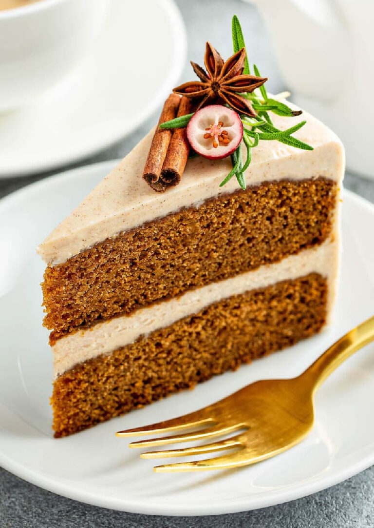 Thanksgiving dessert Gingerbread cake