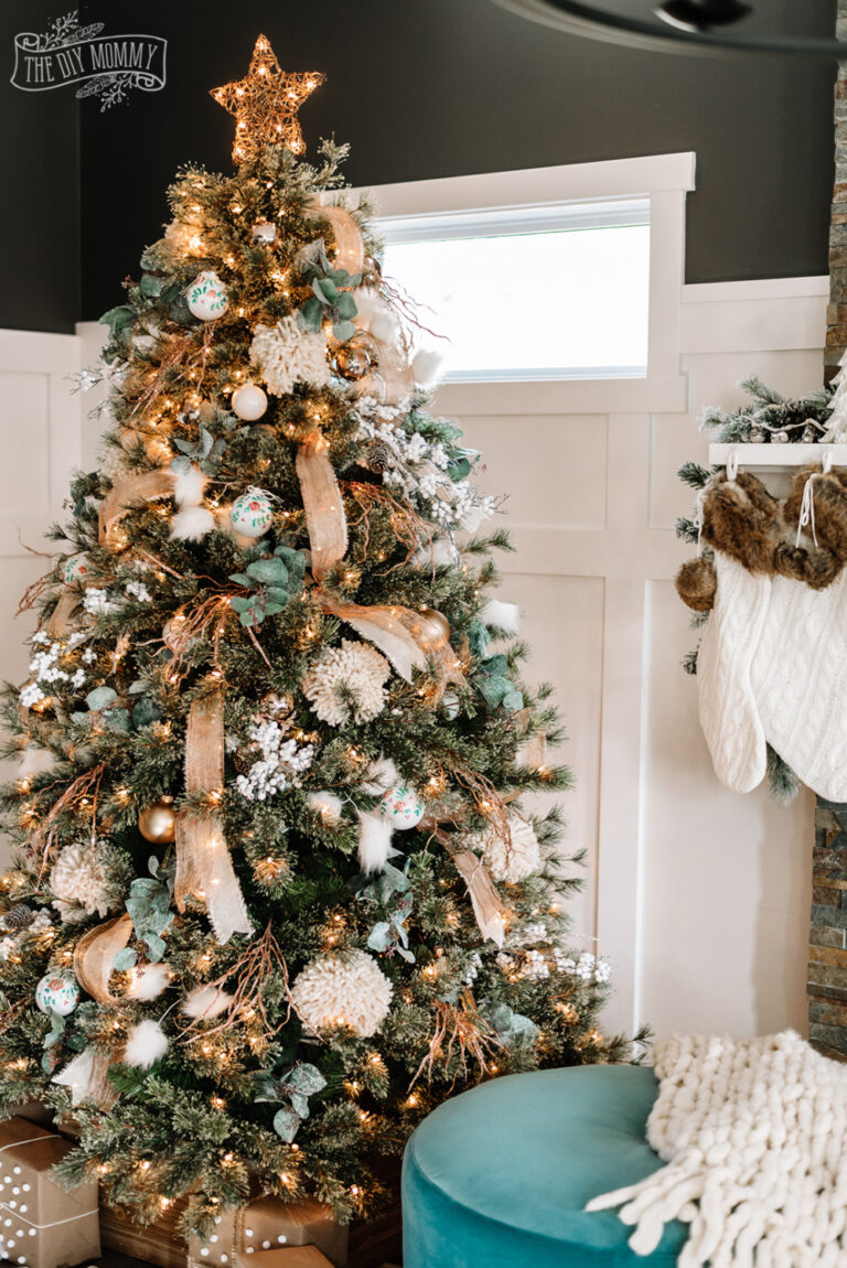 boho style Christmas tree