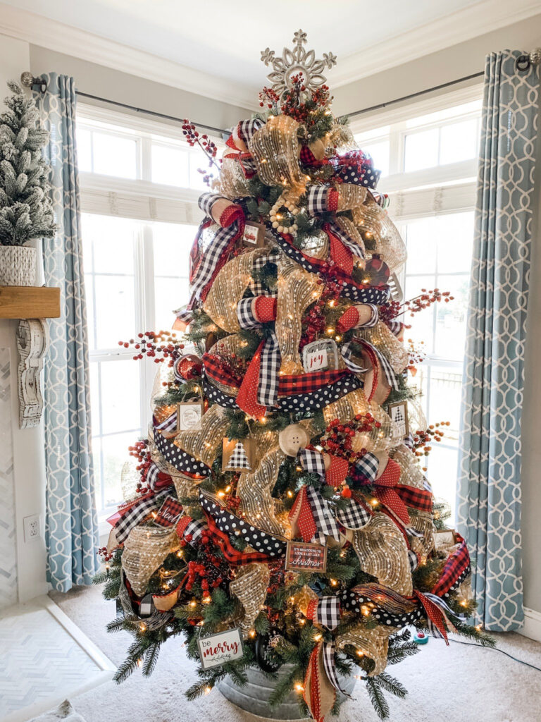 buffalo check and polka dot Christmas tree