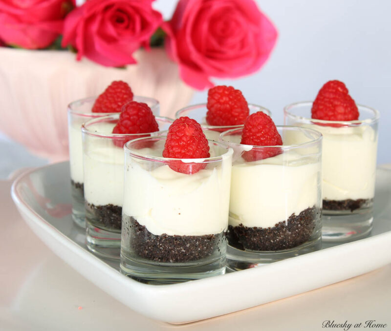 raspberry cheesecake parfaits