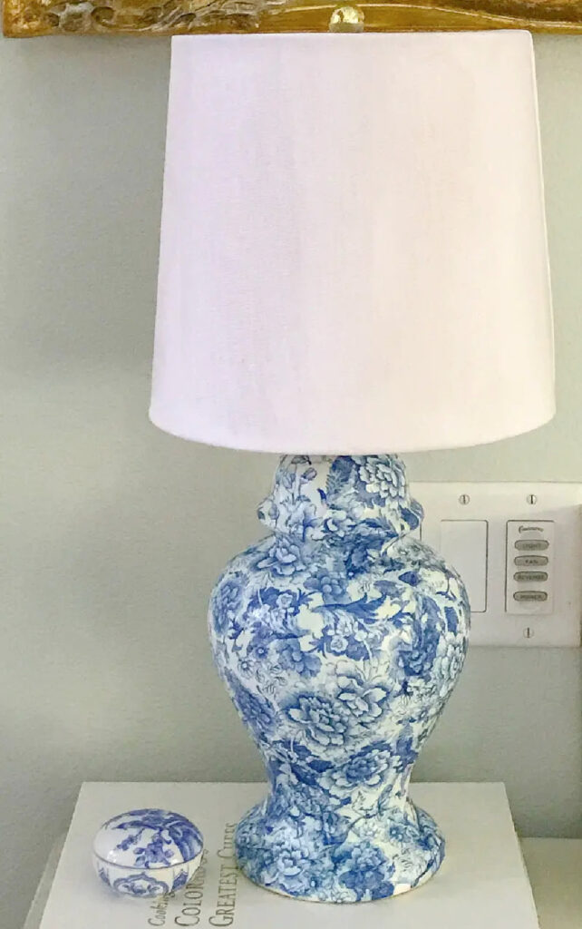 blue chinoiserie lamp makeover