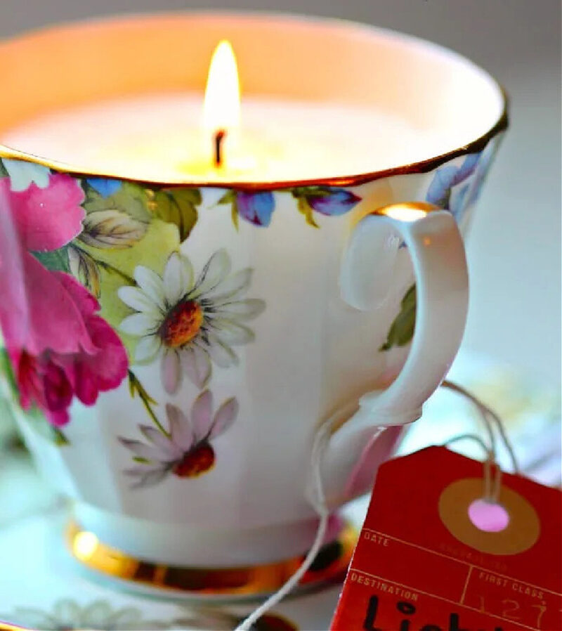 DIY Mother's gift tea cup candle