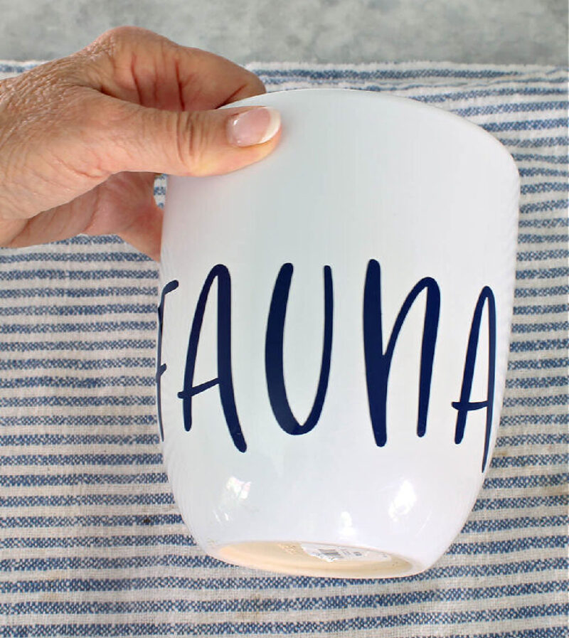 planter with word "fauna"