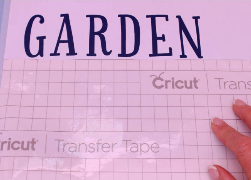 making vinyl stickers on a Cricut machine
