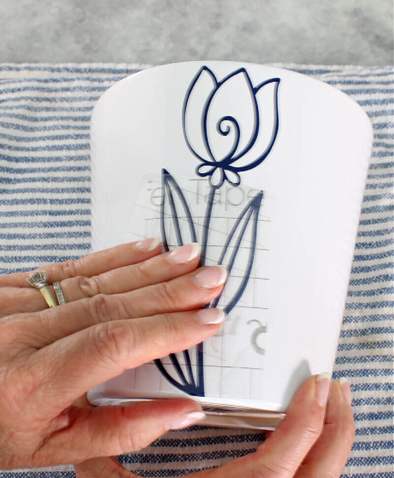 making vinyl stickers on a Cricut machine