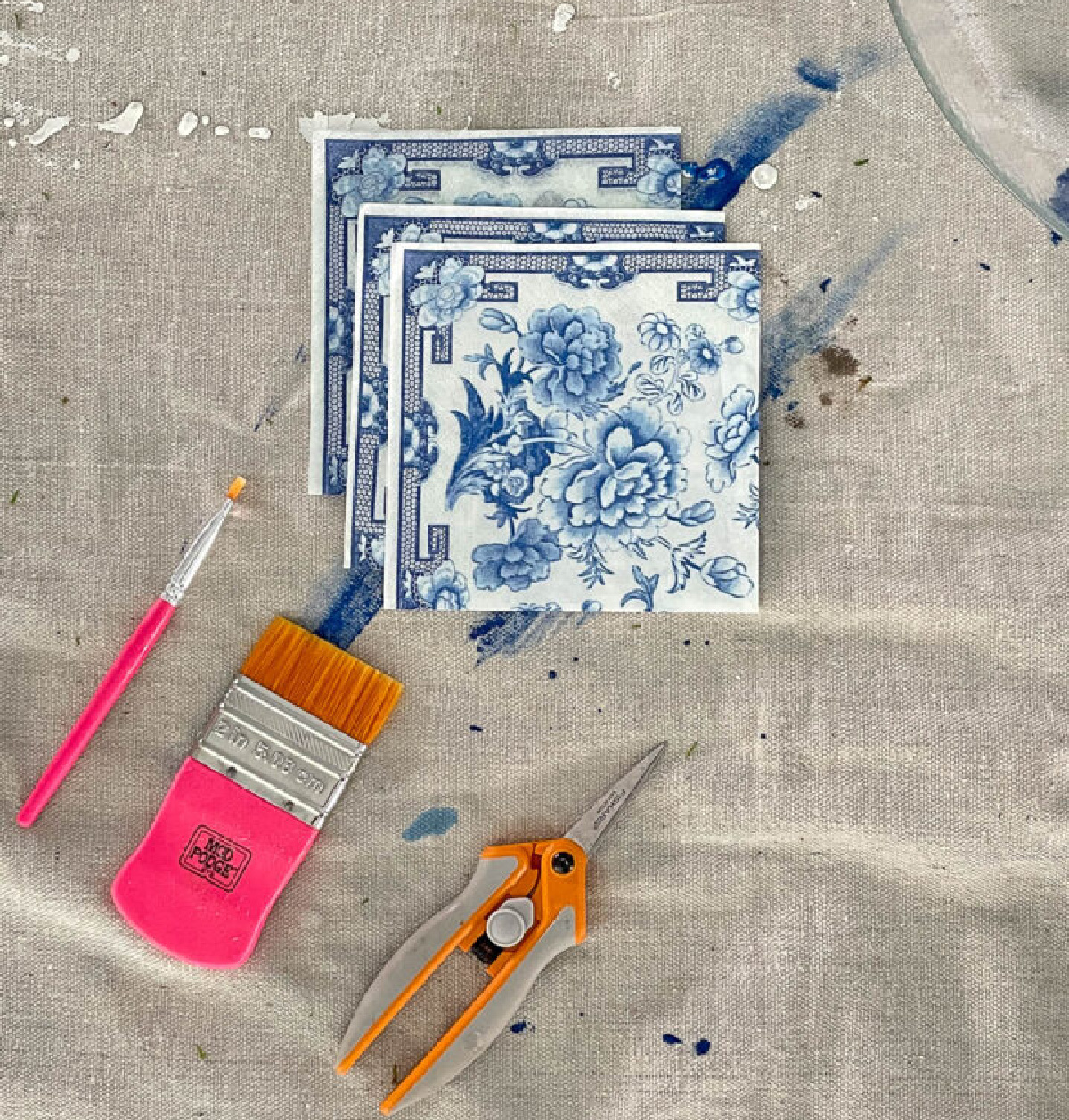 How to Easily Decoupage a Glass Platter - Bluesky at Home