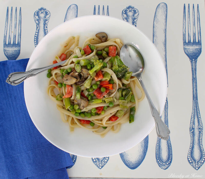 pasta primavera in bowl