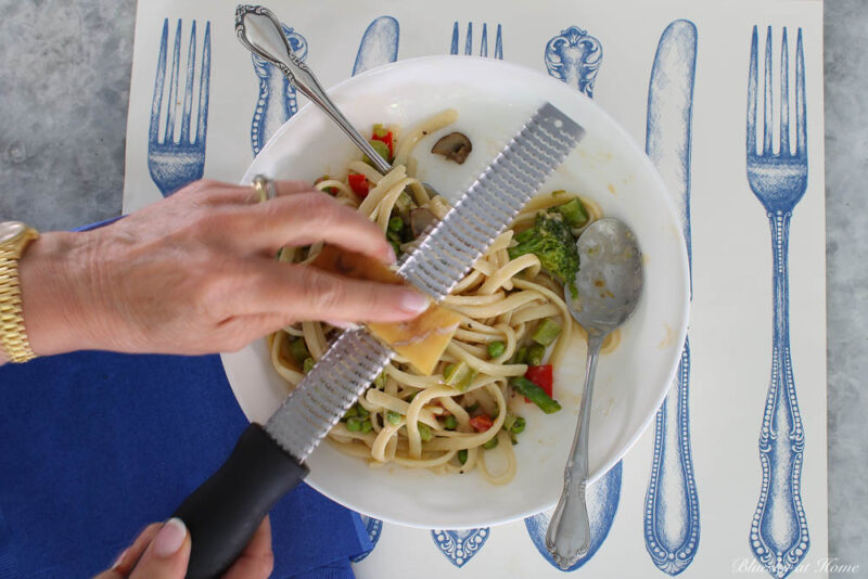 pasta primavera in bowl