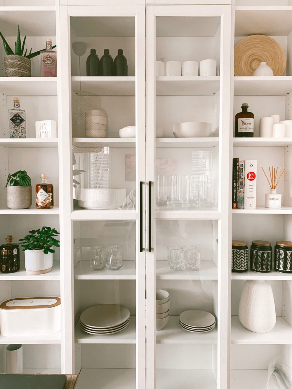 15 Best IKEA Bookshelf Hacks to Inspire You Bluesky at Home