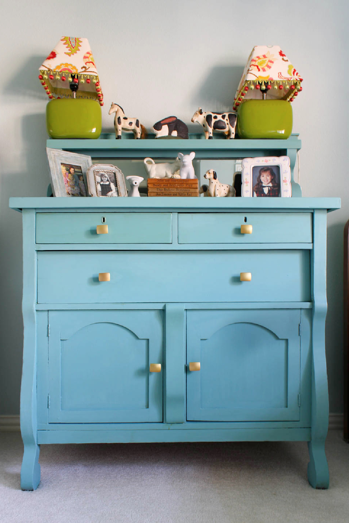 Blue Buffet Makeover with Chalk Paint 