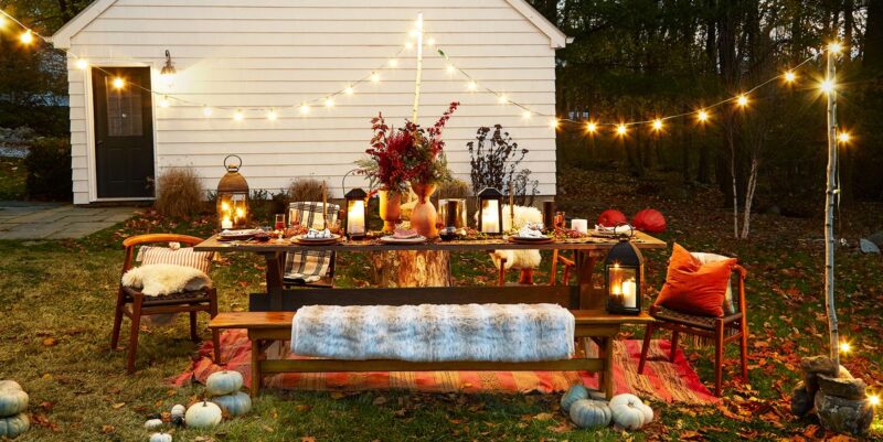 outdoor Thanksgiving table