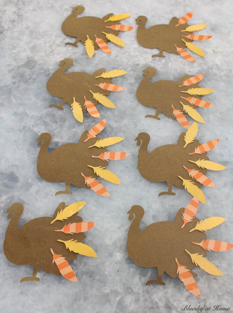 paper turkeys for Thanksgiving wreath
