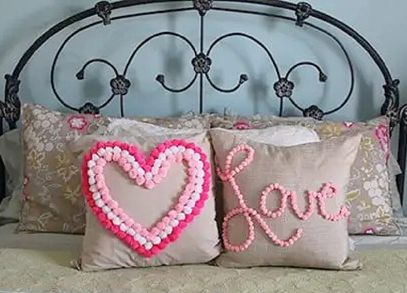 Valentine DIY pillow projects