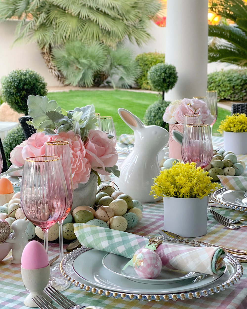 21 Best Easter Tablescape Ideas to Get You Inspired - Bluesky at Home