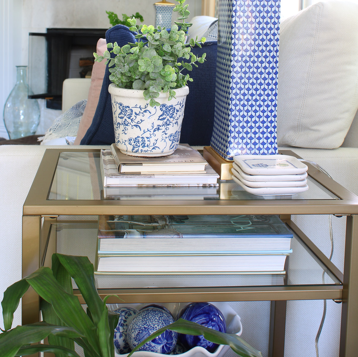 Pretty Ways to Use Green Plants in Your Home - Bluesky at Home - Tips For Using Plants In Green Home Decorating