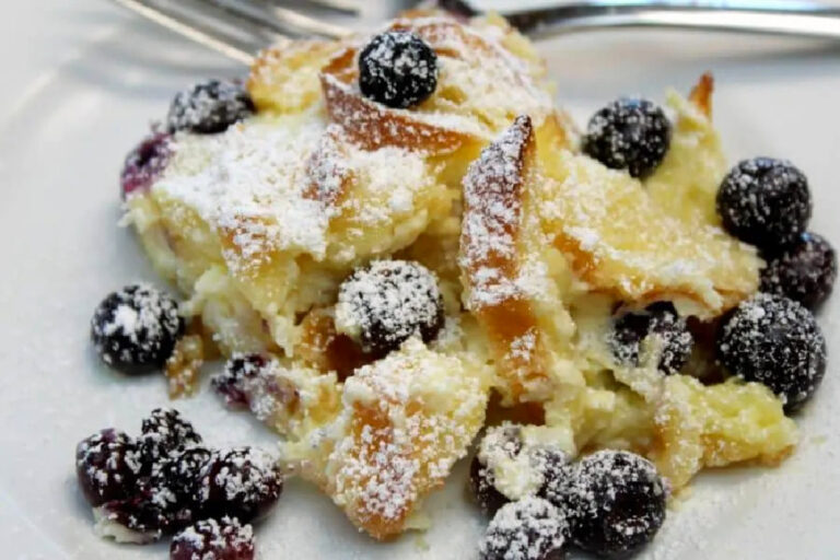 blueberry bramble with powdered sugar