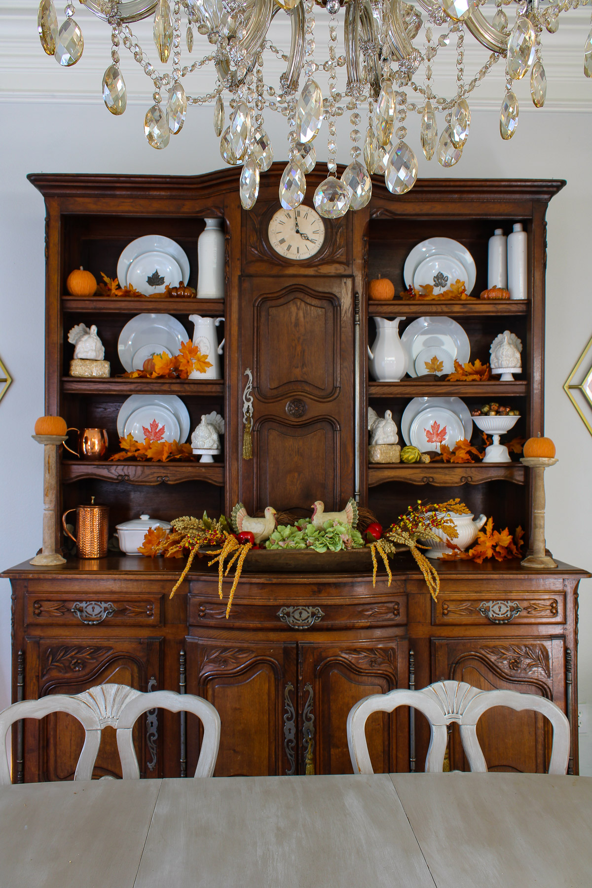 Simple Thanksgiving Hutch Decorating Ideas - Bluesky at Home