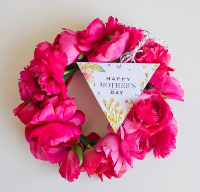 bright pink flower bracelet with printable tag