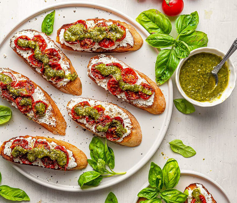 tomato and pesto bruschetta
